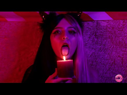 ❤️ Blowjob Hikaka mai i te Sexy Succubus me te Waha Whakanui Sex ataata i a matou ﹏
